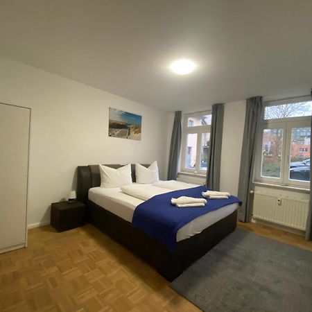 Apartment Bernstein Ruhig, Familienfreundlich Mit Garten 罗斯托克 外观 照片