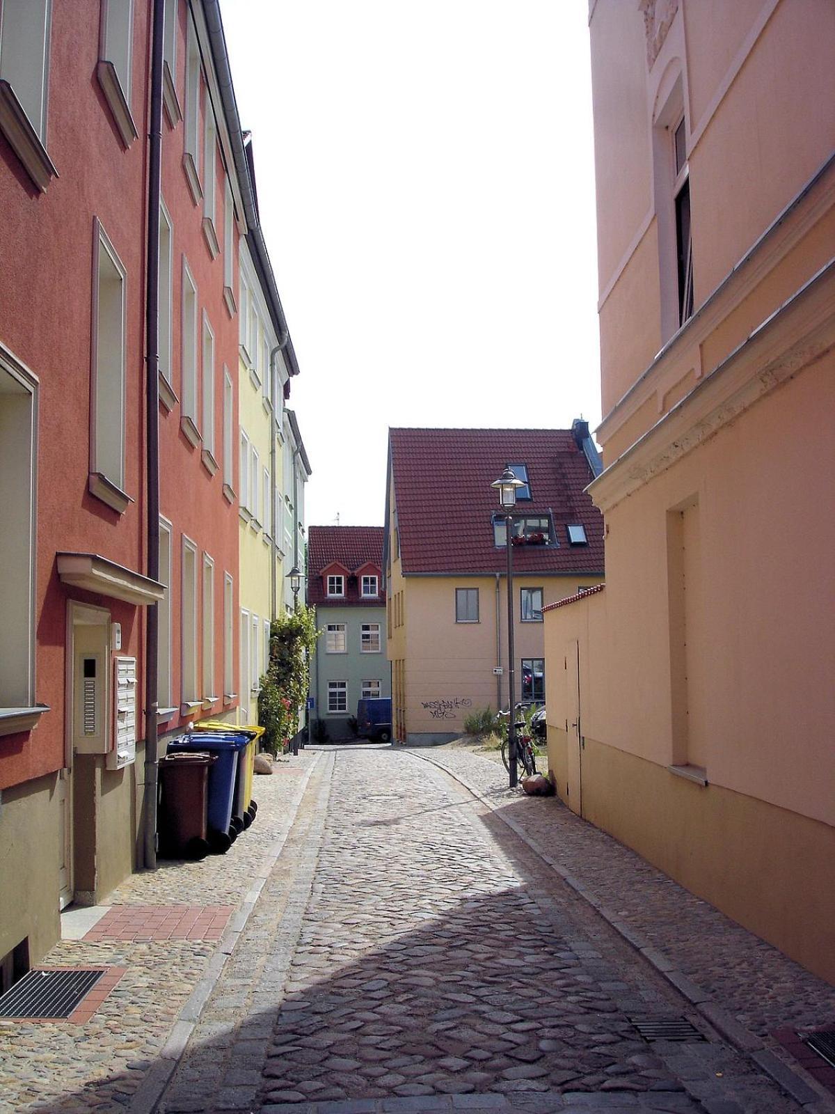 Apartment Bernstein Ruhig, Familienfreundlich Mit Garten 罗斯托克 外观 照片