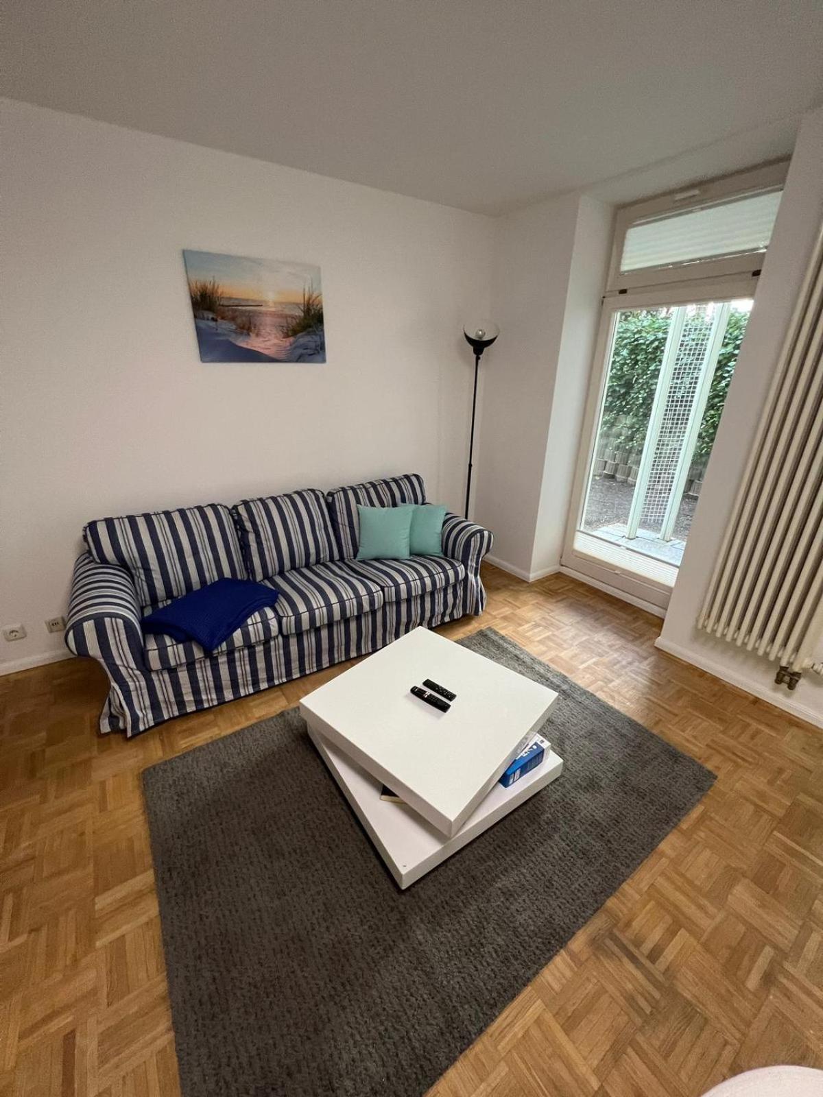 Apartment Bernstein Ruhig, Familienfreundlich Mit Garten 罗斯托克 外观 照片
