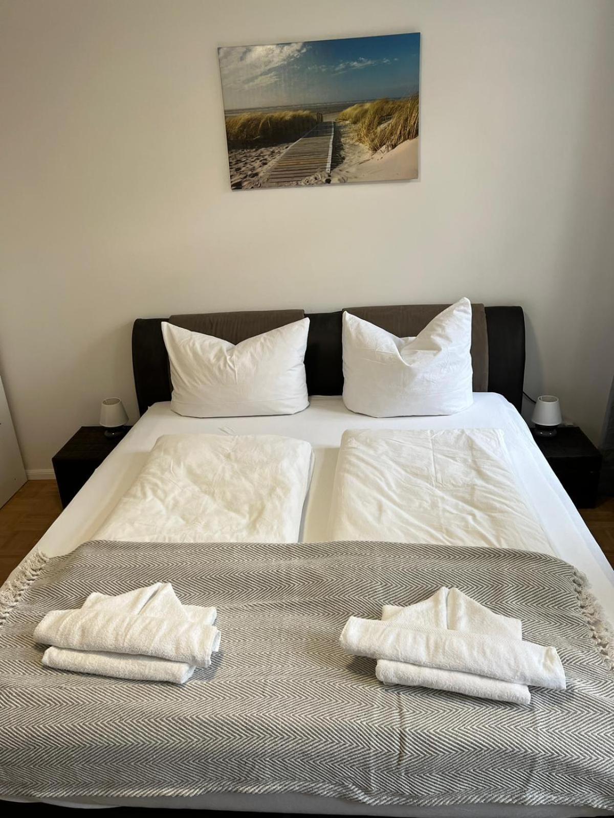 Apartment Bernstein Ruhig, Familienfreundlich Mit Garten 罗斯托克 外观 照片